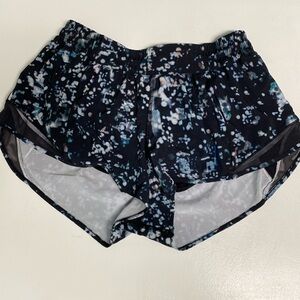 Lululemon Hotty Hot High Rise 2.5” Athletic Shorts